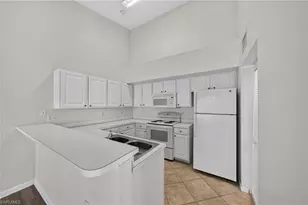 4122 Residence Drive, Fort Myers, FL 33901 - Photo 8