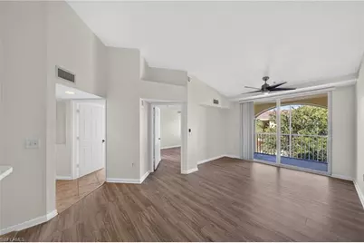 4122 Residence Dr #121, Fort Myers, FL 33901 - Photo 2