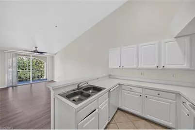 4122 Residence Dr #121, Fort Myers, FL 33901 - Photo 6