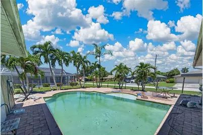202 SE 20th Ct, Cape Coral, FL 33990 - Photo 24