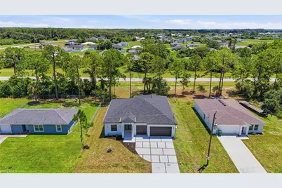6011 Kumquat Cir, Labelle, FL 33935 - Photo 2
