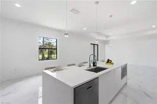 6011 Kumquat Cir, Labelle, FL 33935 - Photo 14