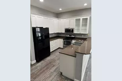 9139 Spring Mountain Way, Fort Myers, FL 33908 - Photo 8