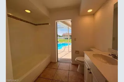 3019 SE 5th Pl, Cape Coral, FL 33904 - Photo 32