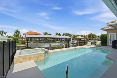 5020 SW 8th Pl, Cape Coral, FL 33914 - Photo 2