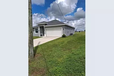 9019 E Broad Ct, Labelle, FL 33935 - Photo 2