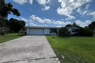2031 Maravilla Cir, Fort Myers, FL 33901 - Photo 2