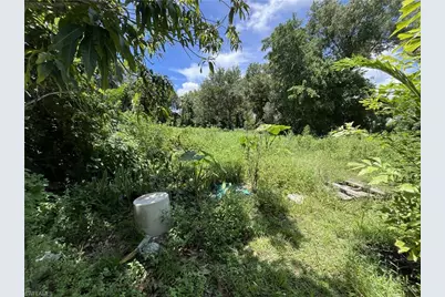 1265 Monica Ln, North Fort Myers, FL 33903 - Photo 38