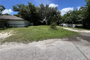 1265 Monica Ln, North Fort Myers, FL 33903 - Photo 40