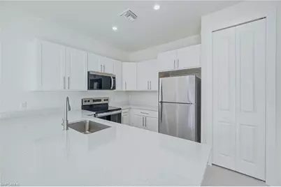 1105 Gordon Ave S, Lehigh Acres, FL 33973 - Photo 6