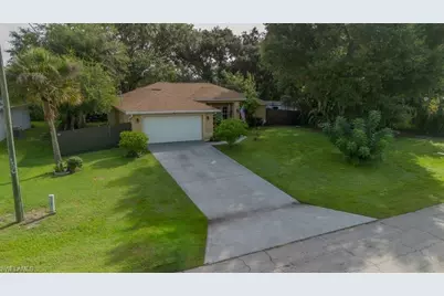 1098 Mission Ln, Labelle, FL 33935 - Photo 4
