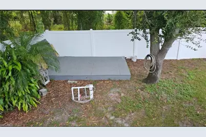 711 Epps Brown St E, Lehigh Acres, FL 33974 - Photo 32