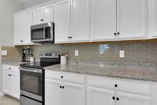 3637 Passion Vine Dr, Alva, FL 33920 - Photo 8