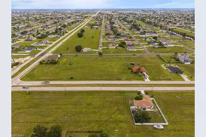 711 El Dorado Blvd N, Cape Coral, FL 33993 - Photo 8