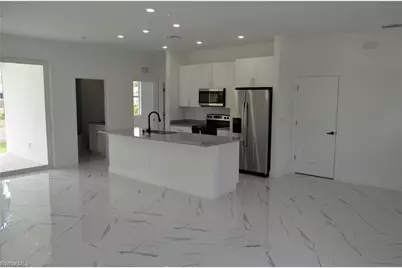 2611 Carol Pl, Lehigh Acres, FL 33971 - Photo 4