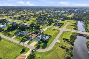 1815 NW 28th Pl, Cape Coral, FL 33993 - Photo 32