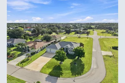 1815 NW 28th Pl, Cape Coral, FL 33993 - Photo 38