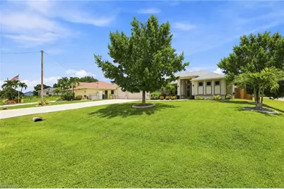 1815 NW 28th Pl, Cape Coral, FL 33993 - Photo 2