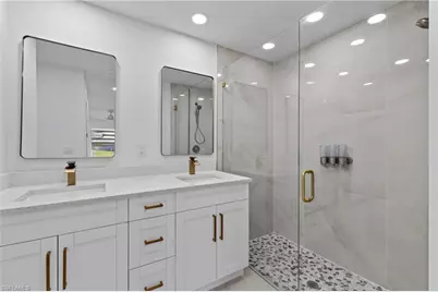 927 NE 32nd Ter, Cape Coral, FL 33909 - Photo 16