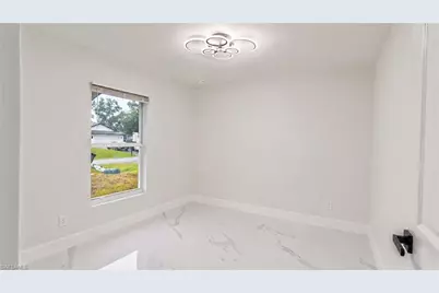 729 Anaconda Ave S, Lehigh Acres, FL 33974 - Photo 20