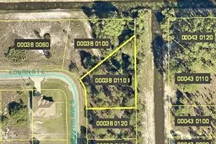 933 Memphis Ave, Lehigh Acres, FL 33974 - Photo 1