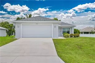 1125 NE 4th Ave, Cape Coral, FL 33909 - Photo 2
