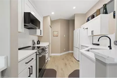 710 Tarpon Cove Dr #203, Naples, FL 34110 - Photo 6