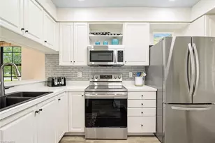 14751 Hole in 1 Cir, Fort Myers, FL 33919 - Photo 4