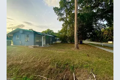 402 Miramar Rd, Fort Myers, FL 33905 - Photo 4