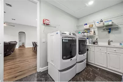 2526 Miracle Pkwy, Cape Coral, FL 33914 - Photo 28