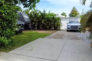 1612 Coronado Rd, Fort Myers, FL 33901 - Photo 2