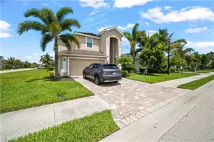 4234 Bluegrass Dr, Fort Myers, FL 33916 - Photo 2