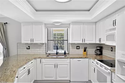 241 SW 43rd St, Cape Coral, FL 33914 - Photo 8