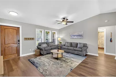 241 SW 43rd St, Cape Coral, FL 33914 - Photo 4