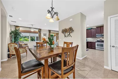 2545 Verdmont Ct, Cape Coral, FL 33991 - Photo 10
