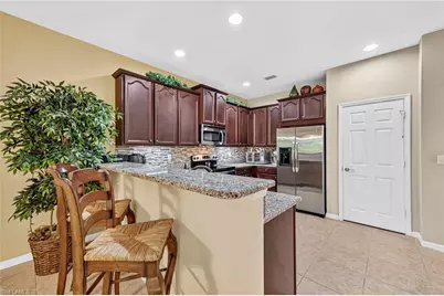 2545 Verdmont Ct, Cape Coral, FL 33991 - Photo 16