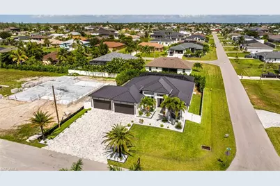 3719 SW 2nd St, Cape Coral, FL 33991 - Photo 2