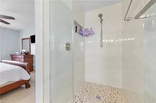904 SE 13th St, Cape Coral, FL 33990 - Photo 18