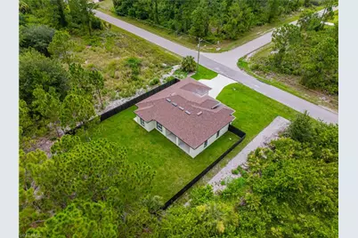 942 Kanuga St E, Lehigh Acres, FL 33974 - Photo 44