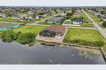 1005 NW 3rd Pl, Cape Coral, FL 33993 - Photo 48
