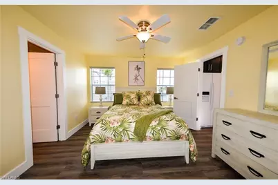 19 Helen Ln, Fort Myers Beach, FL 33931 - Photo 8