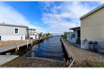 19 Helen Ln, Fort Myers Beach, FL 33931 - Photo 14