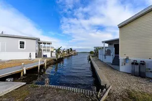 19 Helen Ln, Fort Myers Beach, FL 33931 - Photo 14