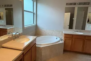 8610 Sumner Ave, Fort Myers, FL 33908 - Photo 10