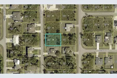 385 Chamonix Ave S, Lehigh Acres, FL 33974 - Photo 2