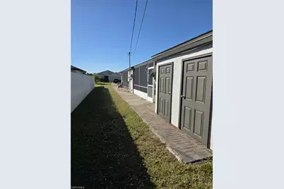 112 SW 35th Ter, Cape Coral, FL 33914 - Photo 12
