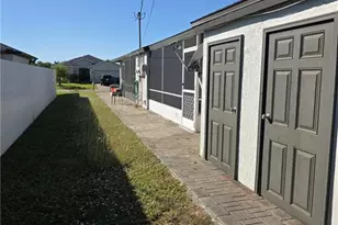 112 SW 35th Terrace, Cape Coral, FL 33914 - Photo 12