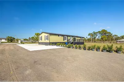 17700 Pronghorn St, Alva, FL 33920 - Photo 4