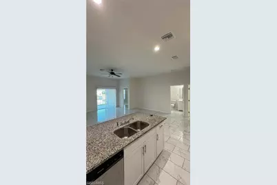 3301 SW 15th Pl, Cape Coral, FL 33914 - Photo 8