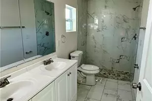3301 SW 15th Pl, Cape Coral, FL 33914 - Photo 12
